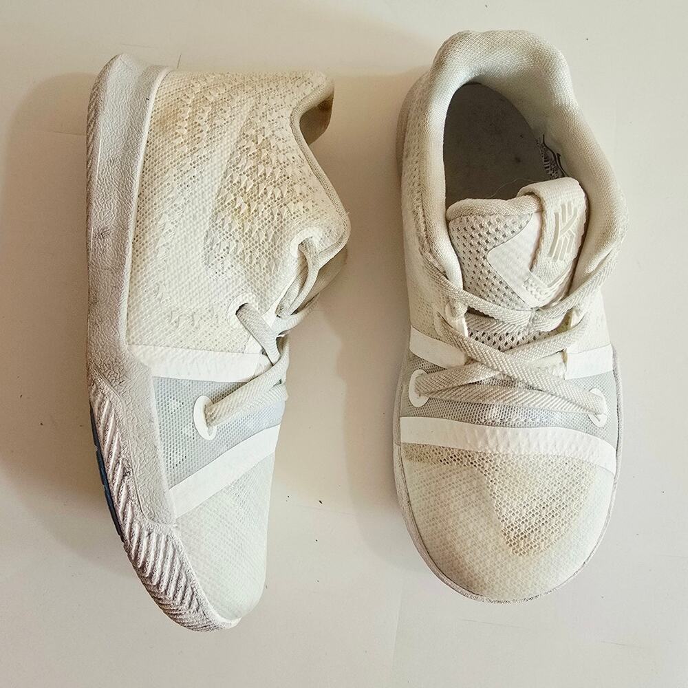Nike Kyrie 3 White Toddler Shoes Basketball EUC Size 9C